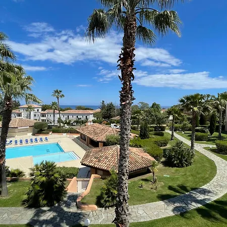 Apartment T2 Vue Mer, Piscine Bravone *