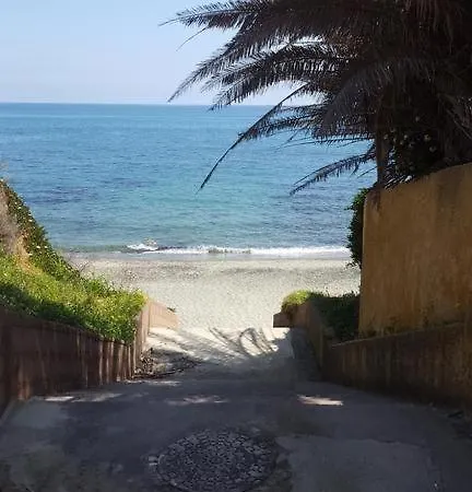 T2 Vue Mer, Piscine Bravone *