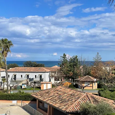 T2 Vue Mer, Piscine Bravone Apartment *