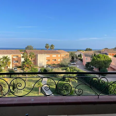 Apartment T2 Vue Mer, Piscine Bravone *