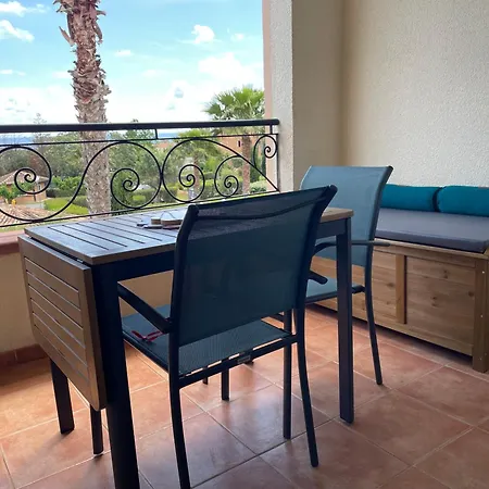 T2 Vue Mer, Piscine Bravone