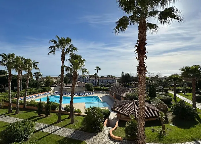 T2 Vue Mer, Piscine Bravone * Linguizzetta